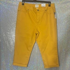Yellow Cropped Pants
